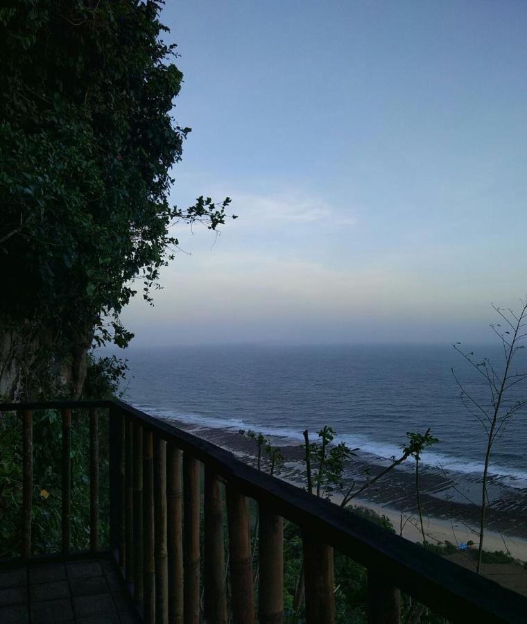 Villa Nunggalan Hut Uluwatu Exterior foto